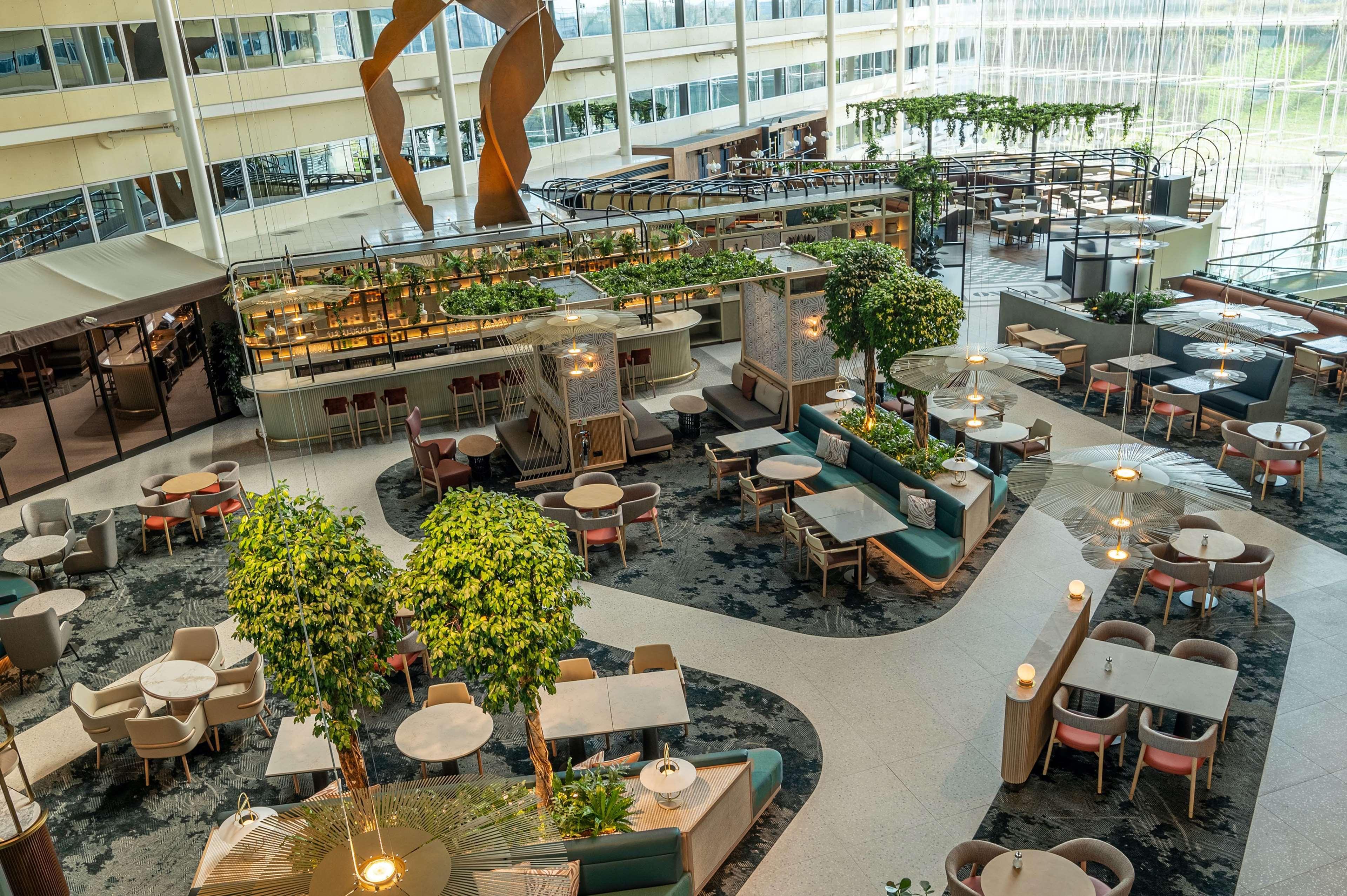 Hilton London Heathrow Airport Hotel Hillingdon Exterior photo